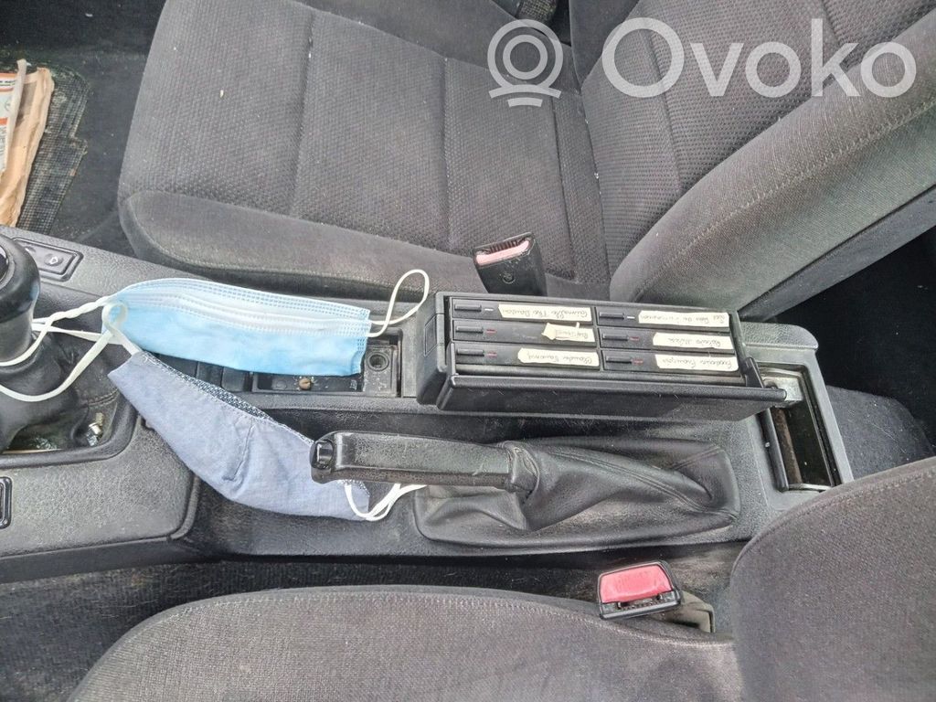 BMW 3 E36 Hebilla del cinturón delantero 