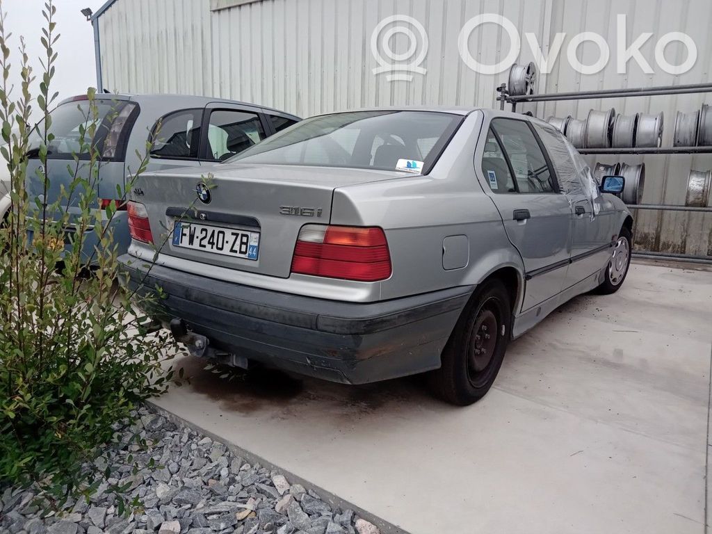 BMW 3 E36 Regulador manual de la ventanilla trasera 