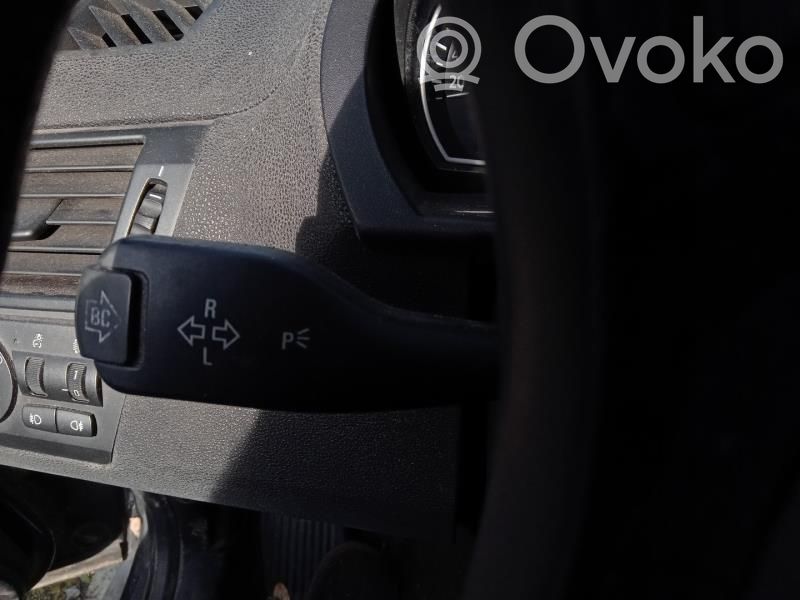 BMW X3 E83 Palanca de intermitentes 
