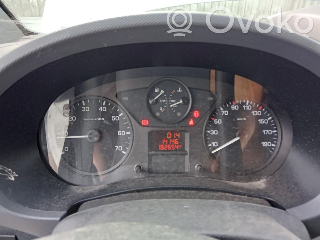 Citroen Berlingo Speedometer (instrument cluster) 