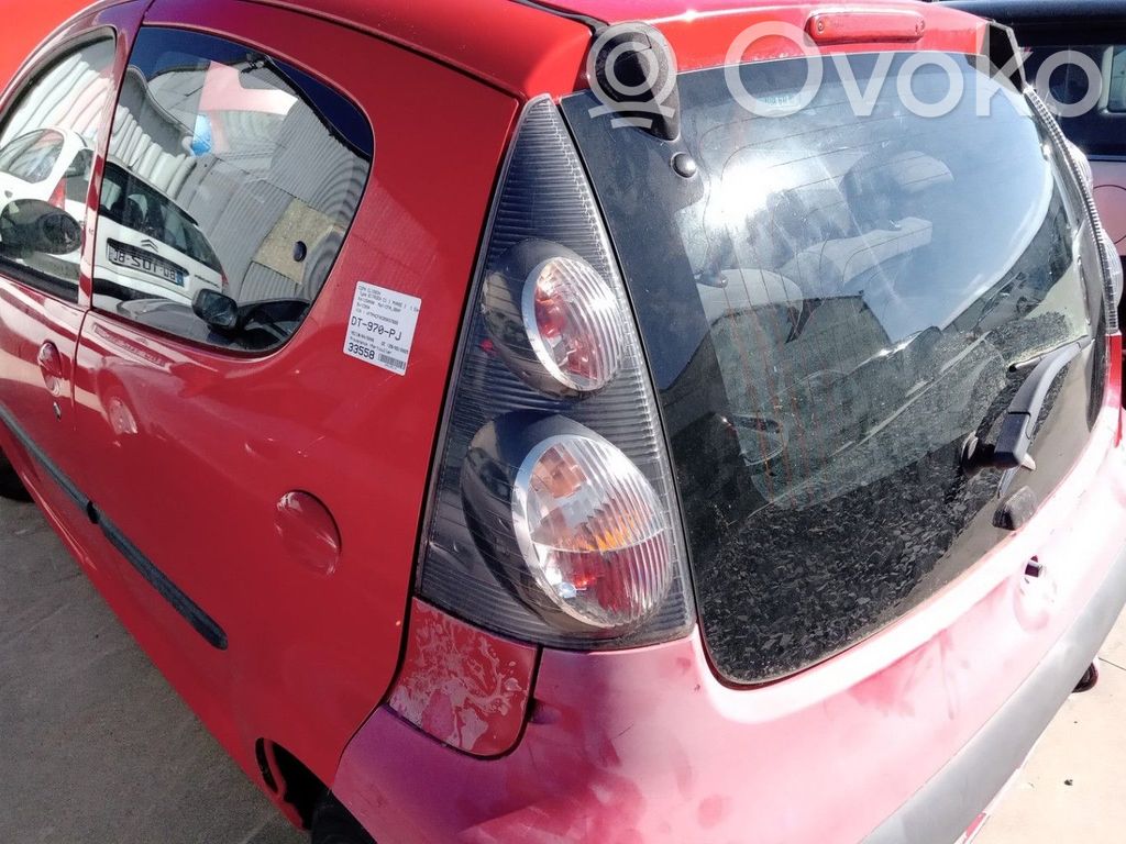 Rear/tail lights   00006350X8