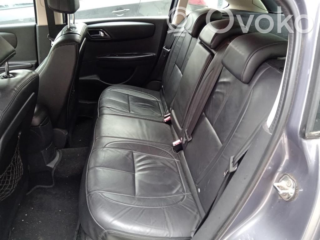 Citroen C4 I Cinturón trasero 