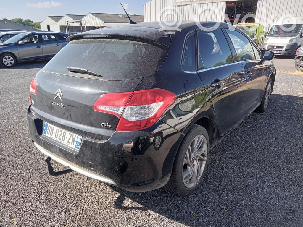 Citroen C4 II Tylny zacisk hamulcowy 
