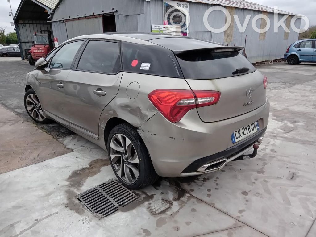 Citroen DS5 Luna de la puerta trasera 