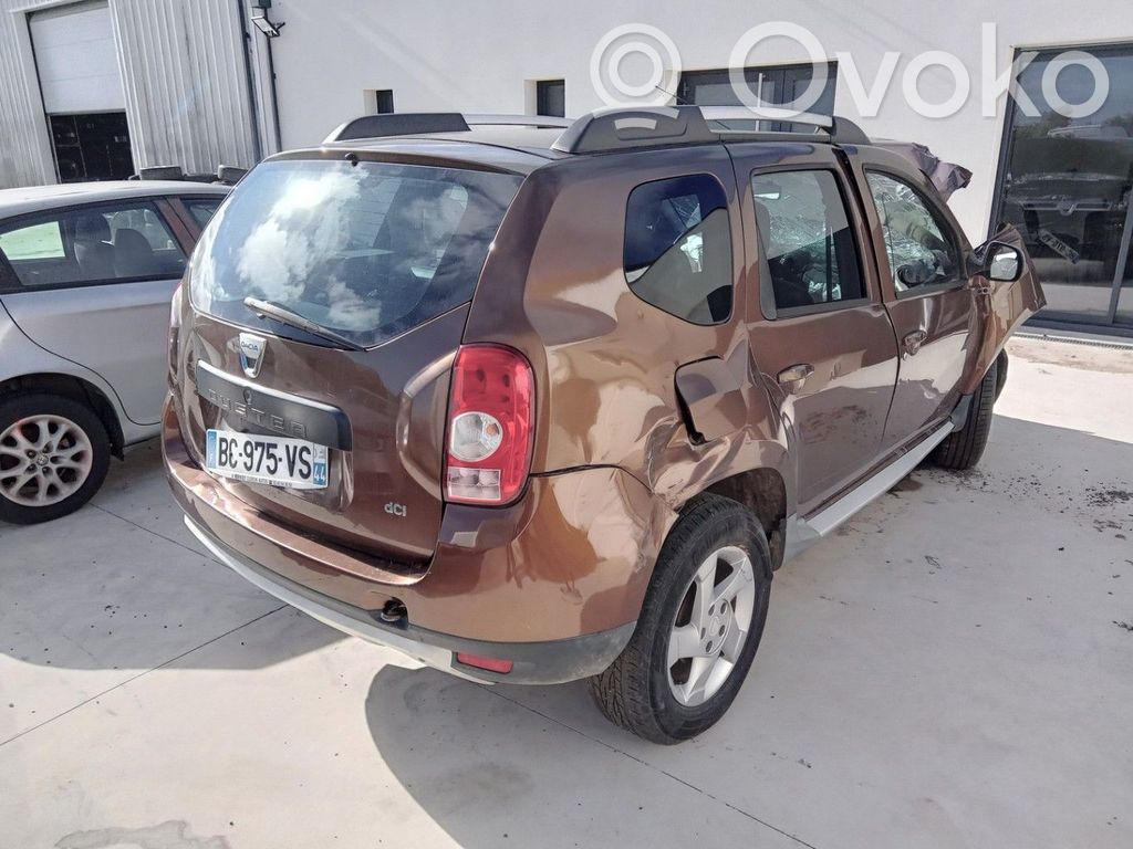 Dacia Duster Takaoven ikkunalasi 