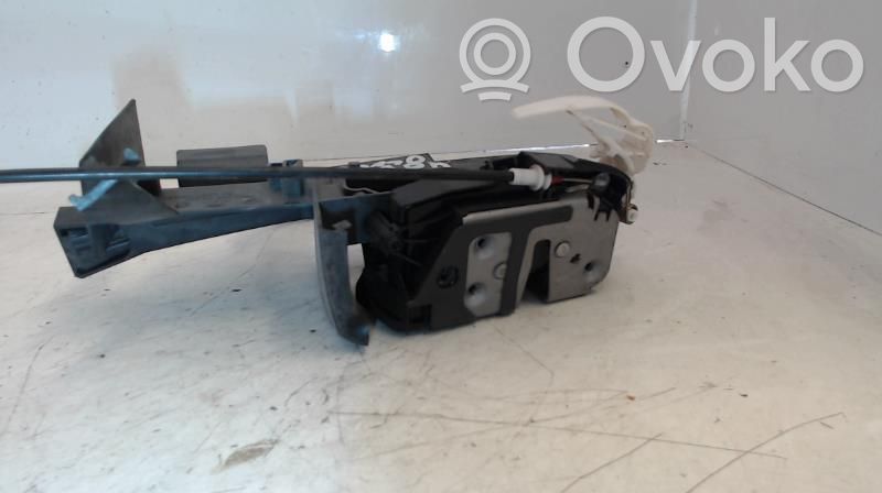 Ford C-MAX II Aizmugurē slēdzene 