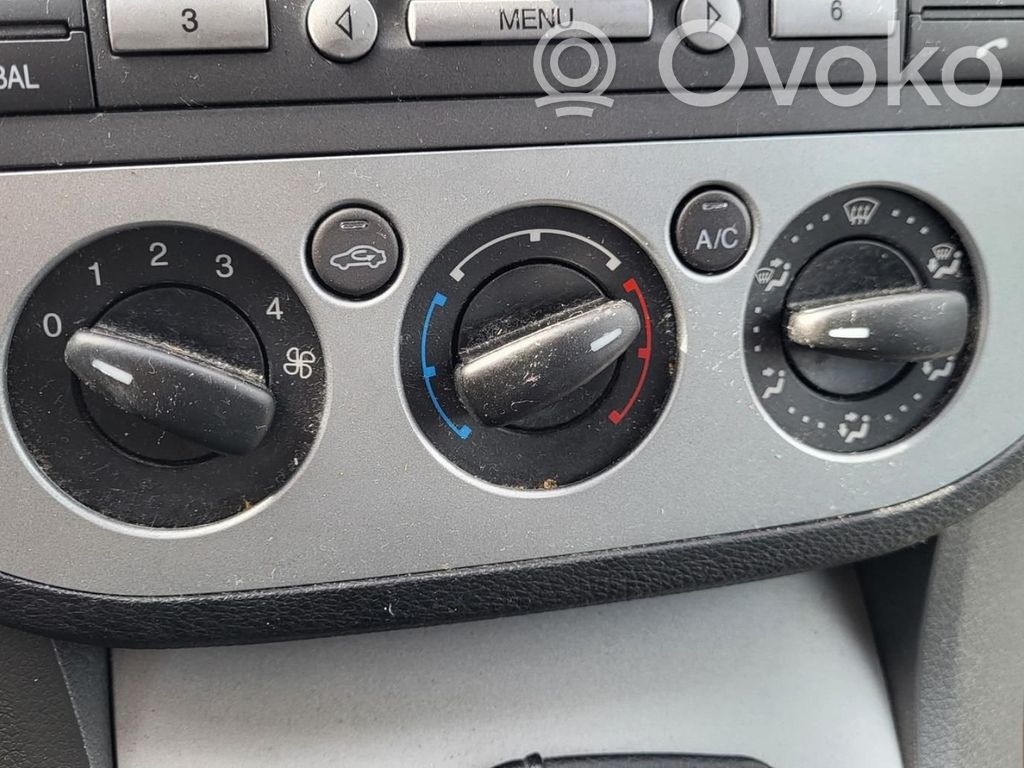 Ford C-MAX I Climate control unit 