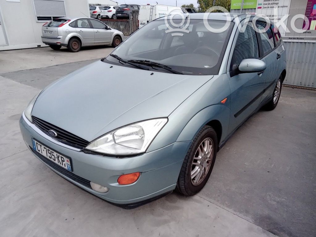 Priekinis pusašis   3959551