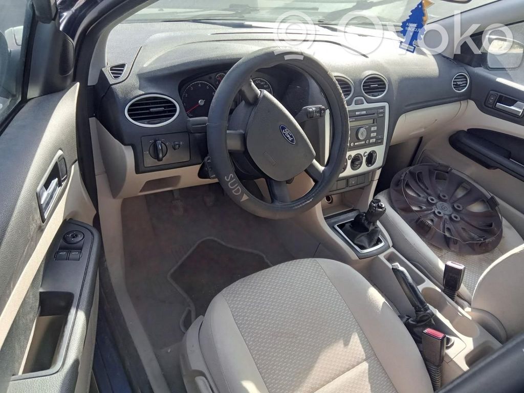 Ford Focus Front door interior handle 