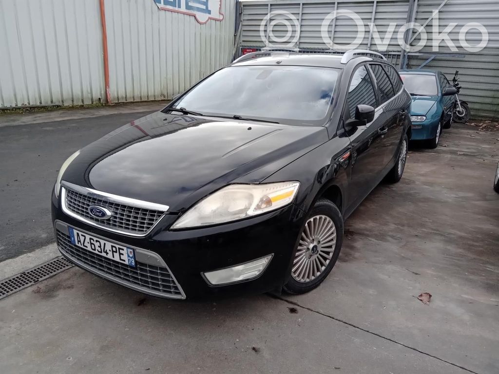 Ford Mondeo MK IV Sparnas 
