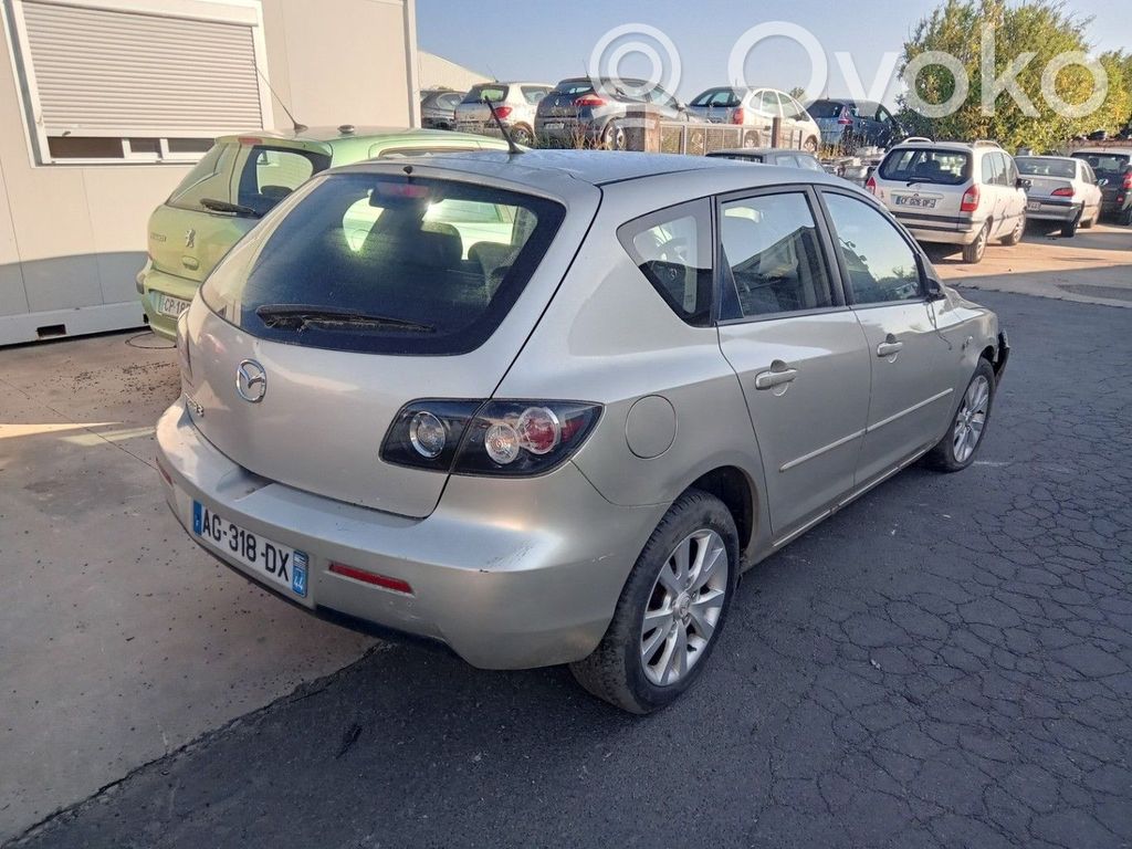 Mazda 3 I Tailgate opening switch 