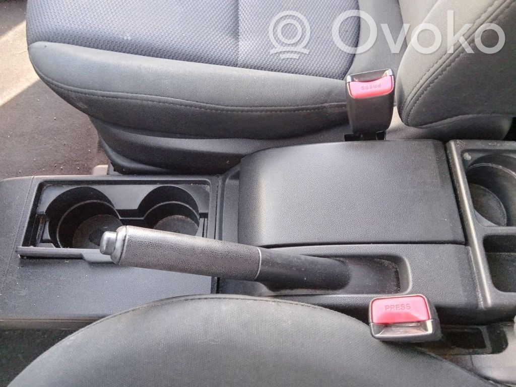 Mazda 5 Bridă fixare centură de siguranță față 