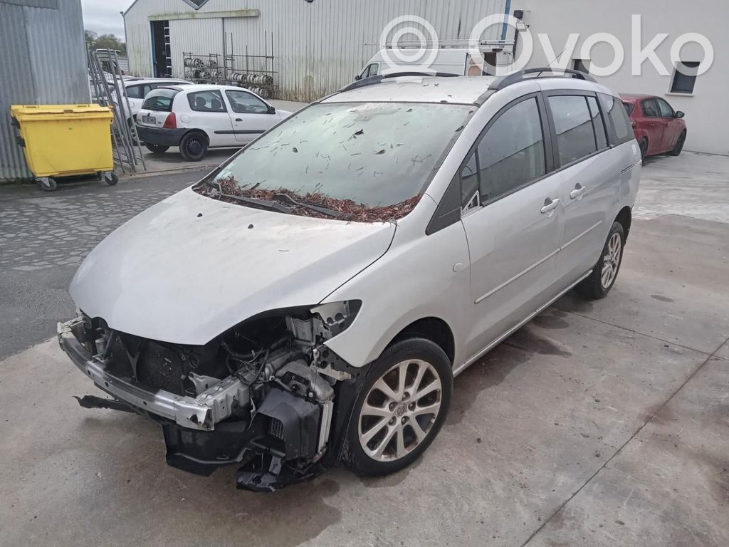 Mazda 5 Капот двигателя 