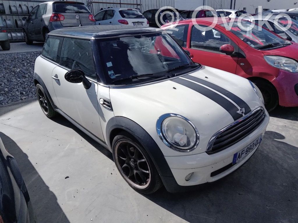 Mini One - Cooper R56 Front door lock 