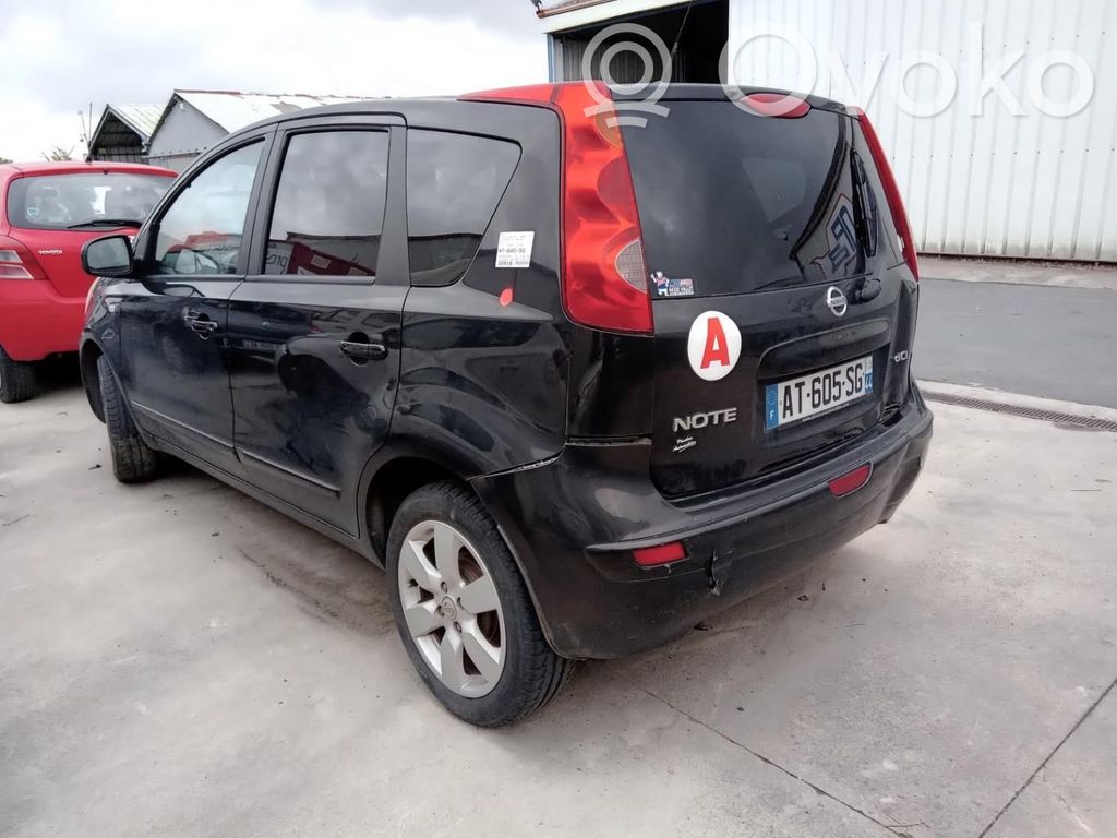 Nissan Note (E11) Third/center stoplight 
