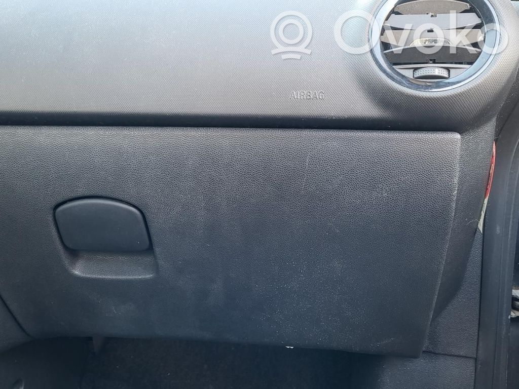 Opel Corsa D Daiktadėžės (bordačioko) komplektas 