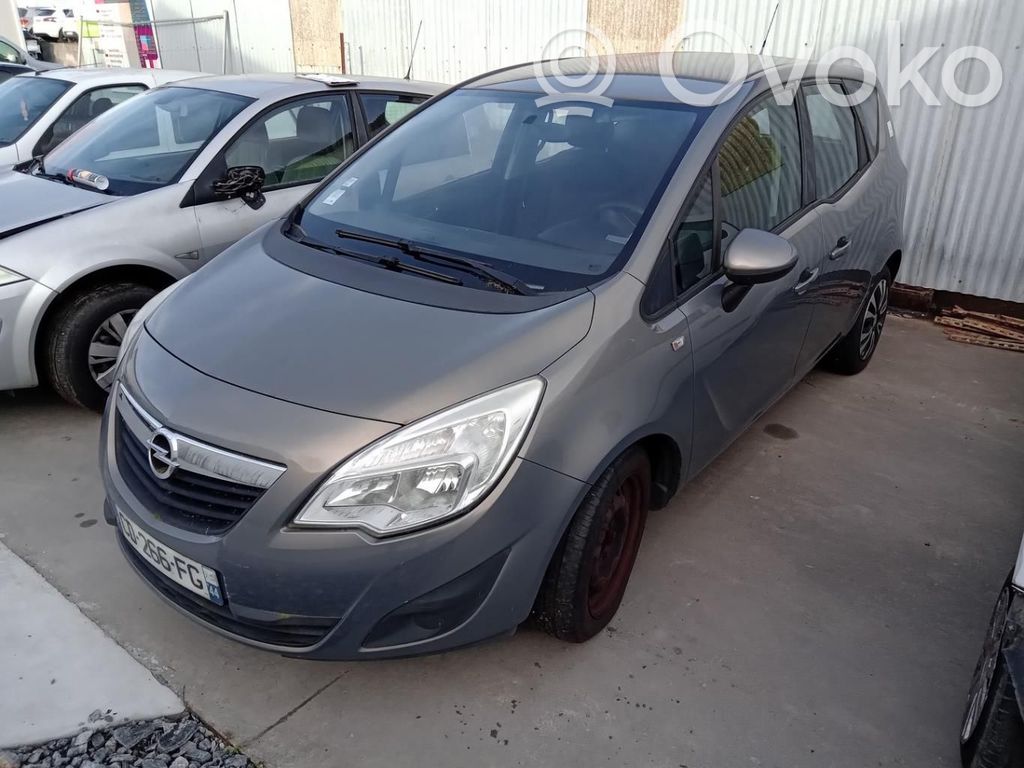 Opel Meriva B Apărători interioare aripă roată față 