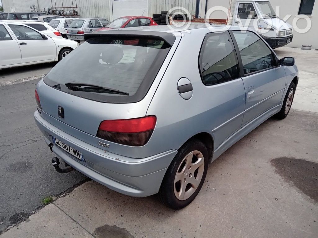 Peugeot 306 Tankdeckel Tankklappe 