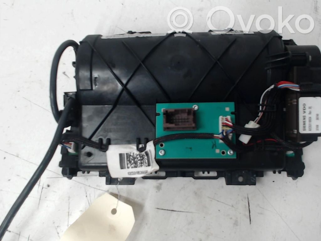 Peugeot 308 Screen/display/small screen 