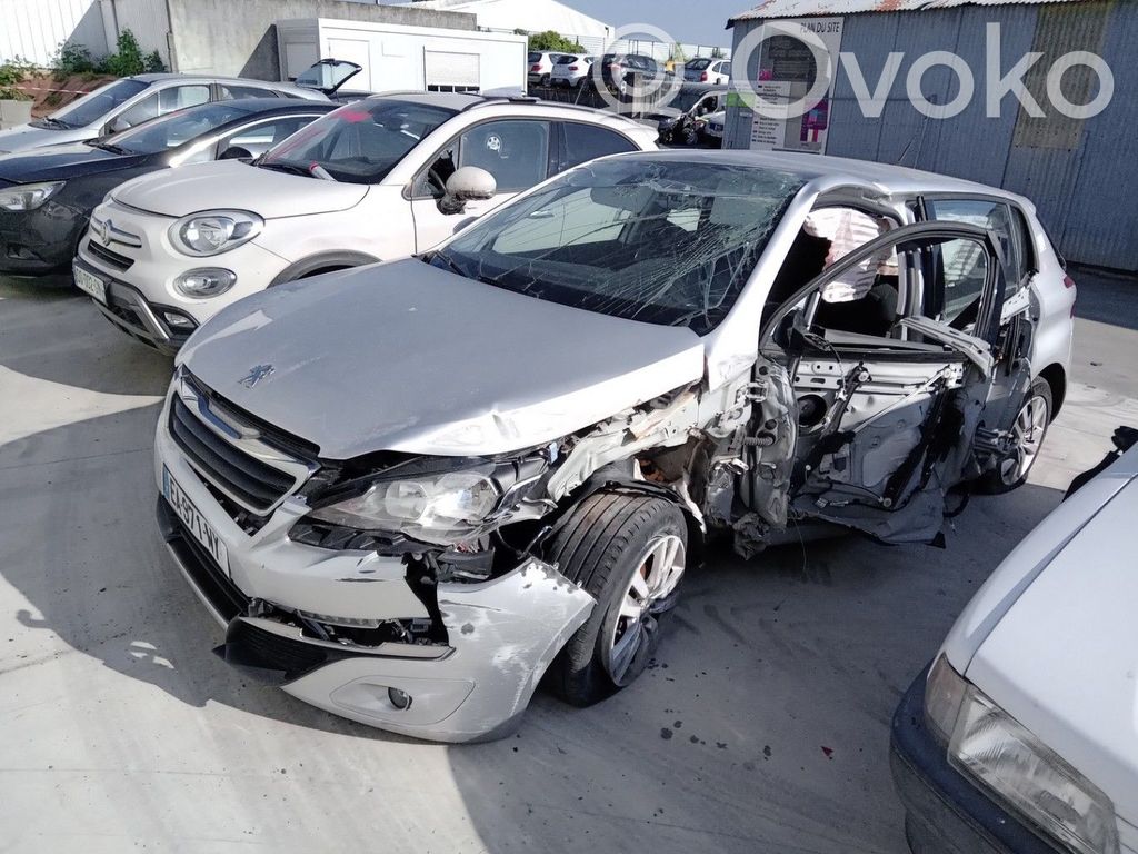 Peugeot 308 Передний суппорт 