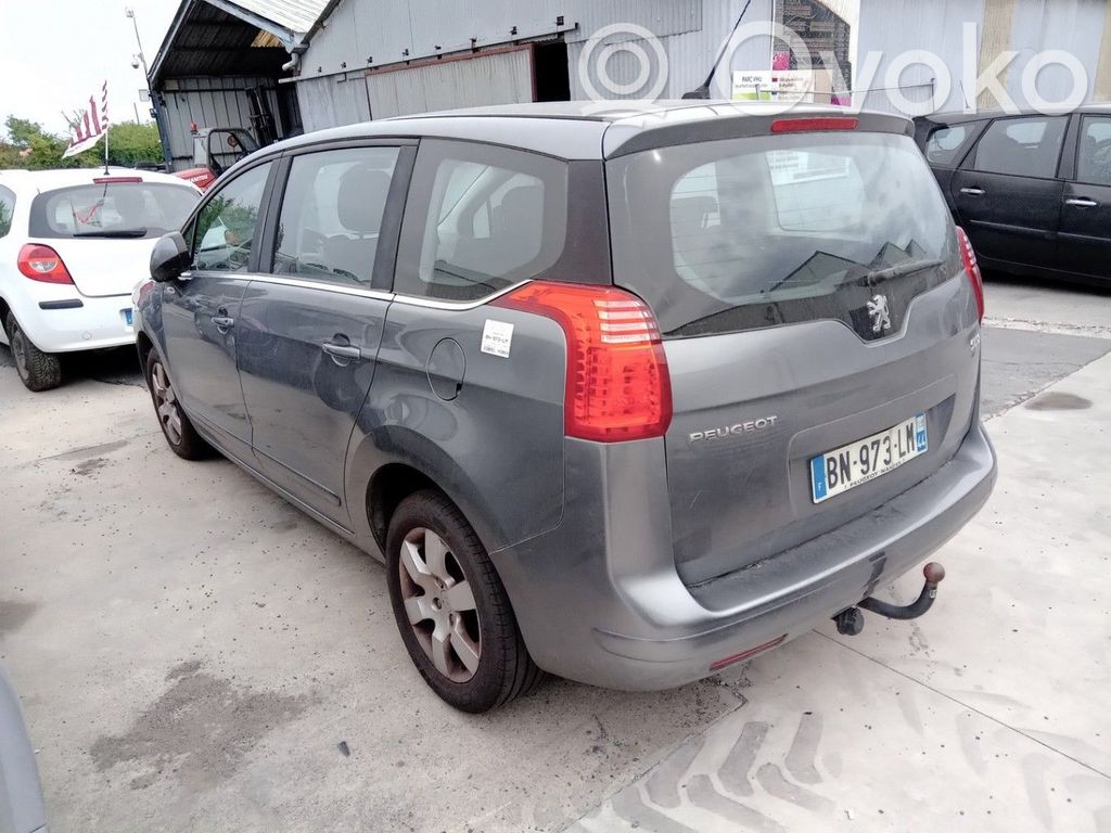 Peugeot 5008 Takajarrusatula 