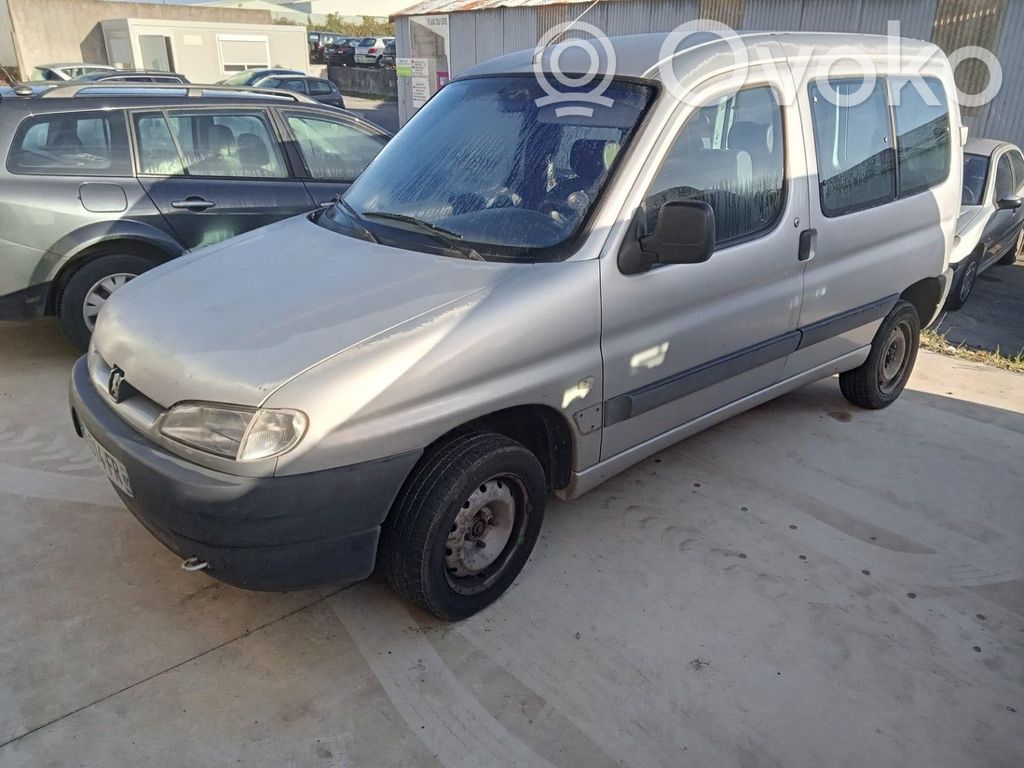 Peugeot Partner Apakšspārns 