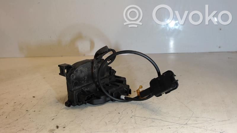 Renault Clio III Etuoven lukko 