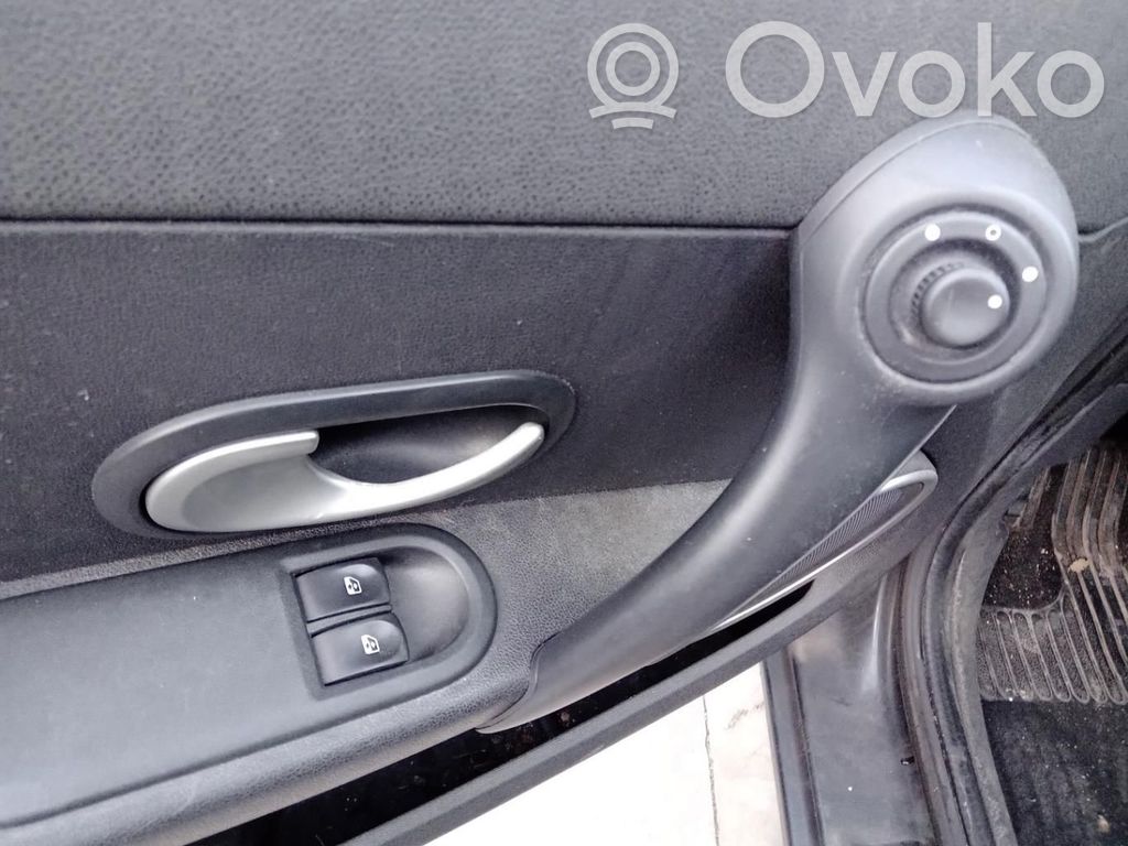 Renault Clio III Electric window control switch 