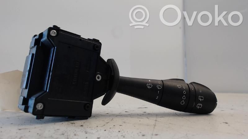 Renault Clio IV Wiper control stalk 