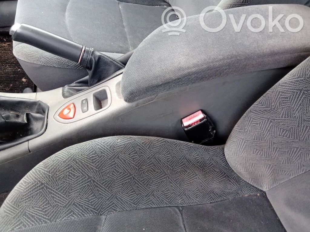 Renault Laguna II Klamra przedniego pasa bezpieczeństwa 