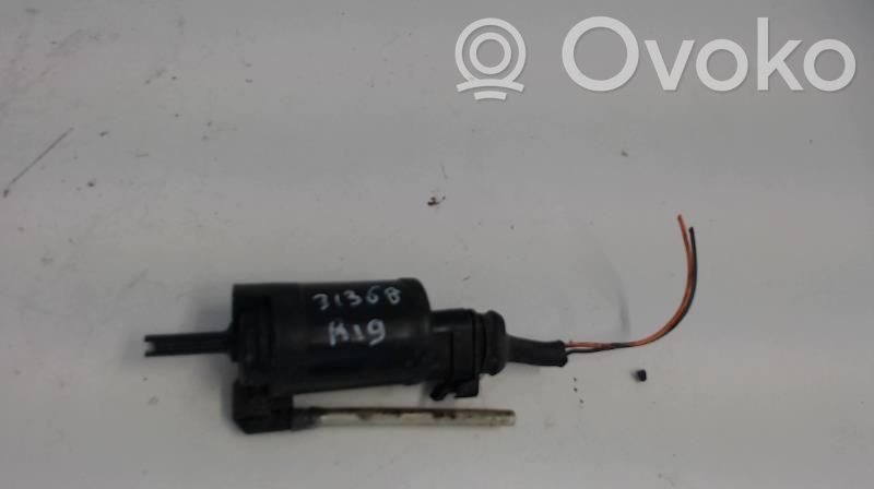 Renault 19 Windscreen/windshield washer pump 