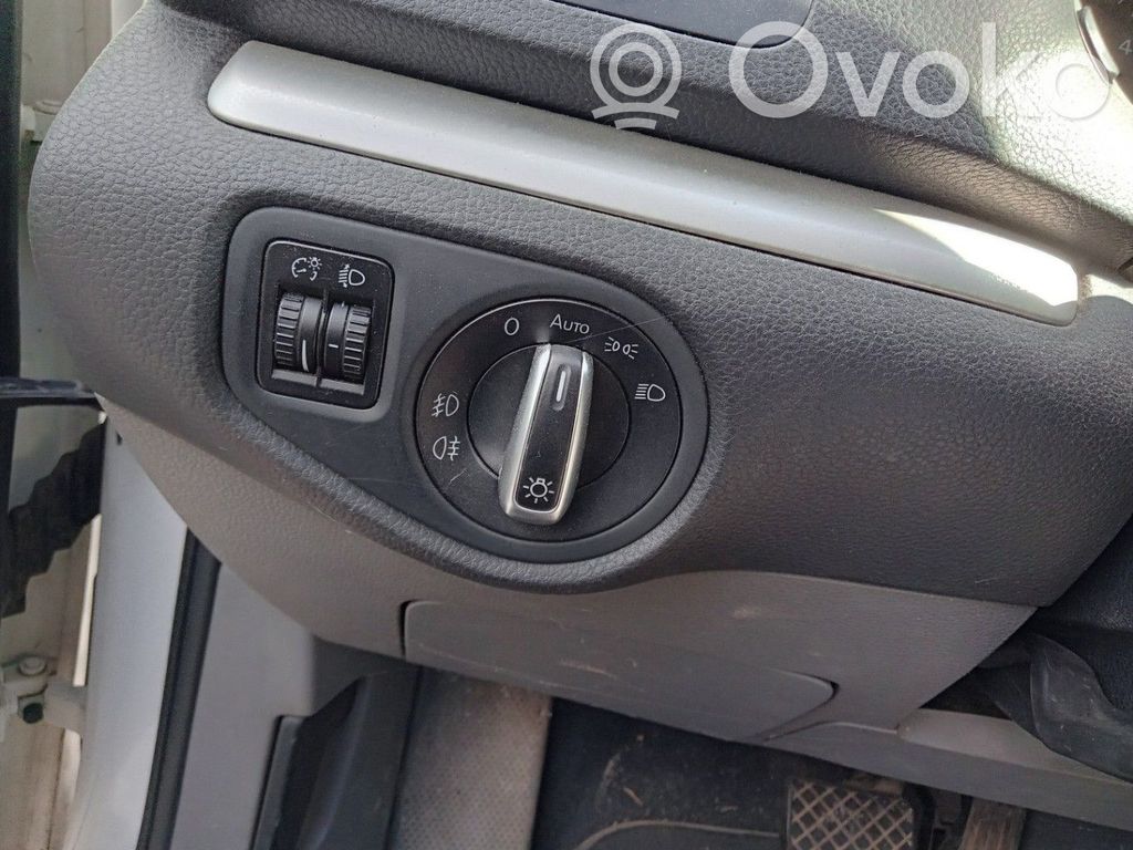 Seat Alhambra (Mk2) Interruptor de luz 