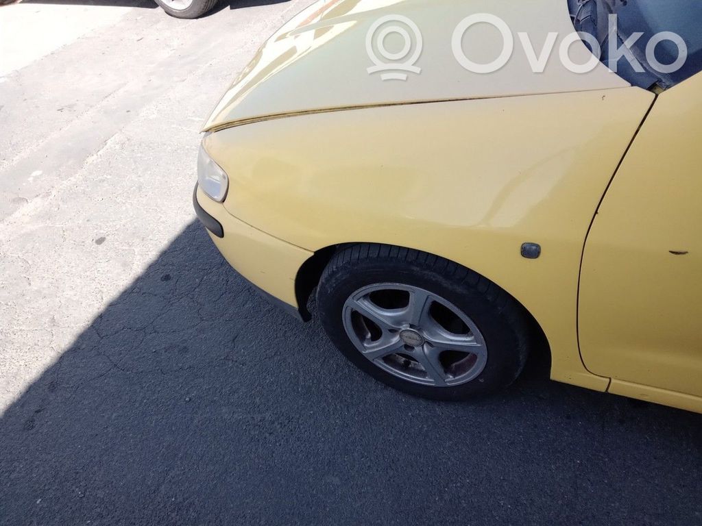 Seat Ibiza II (6k) Spārns 