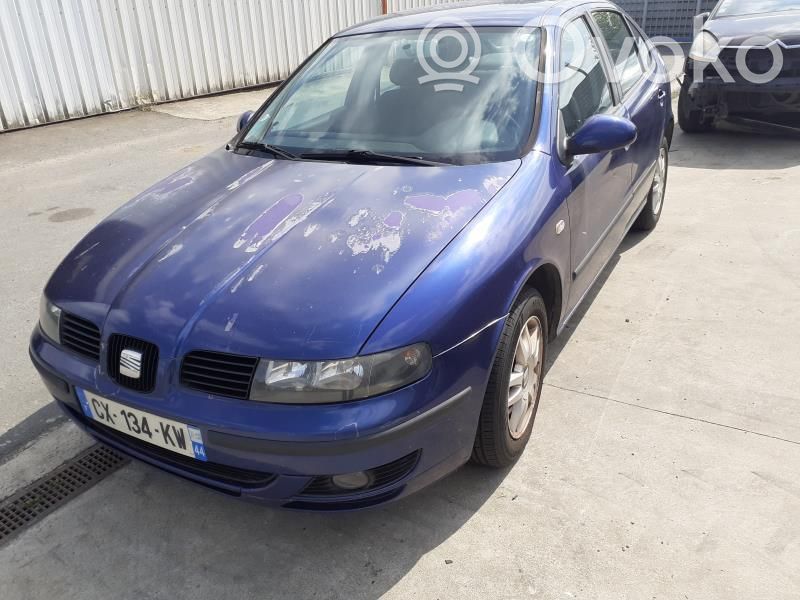 Seat Leon (1M) Konepelti 