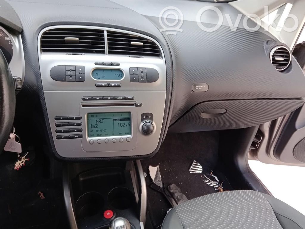 Seat Toledo III (5P) Juego guantera 