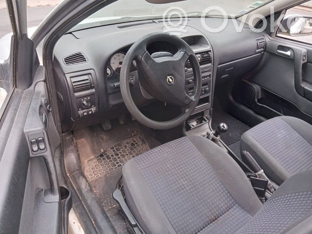 Opel Astra G Panelis 