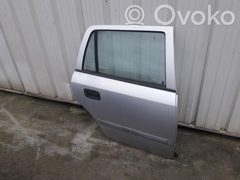 Opel Astra G Puerta trasera 