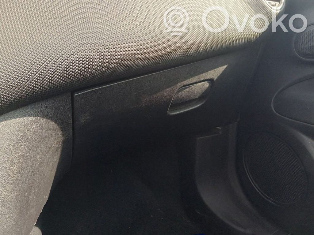 Fiat Punto (199) Juego guantera 