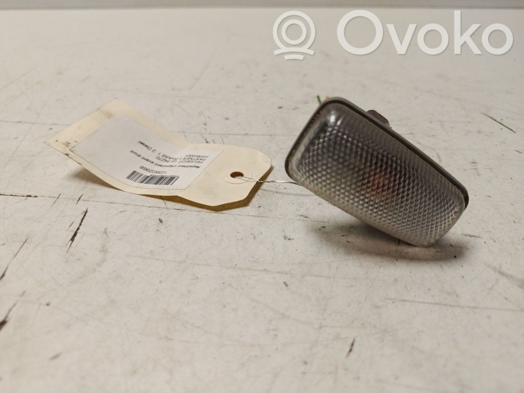 Peugeot Partner Front indicator light 