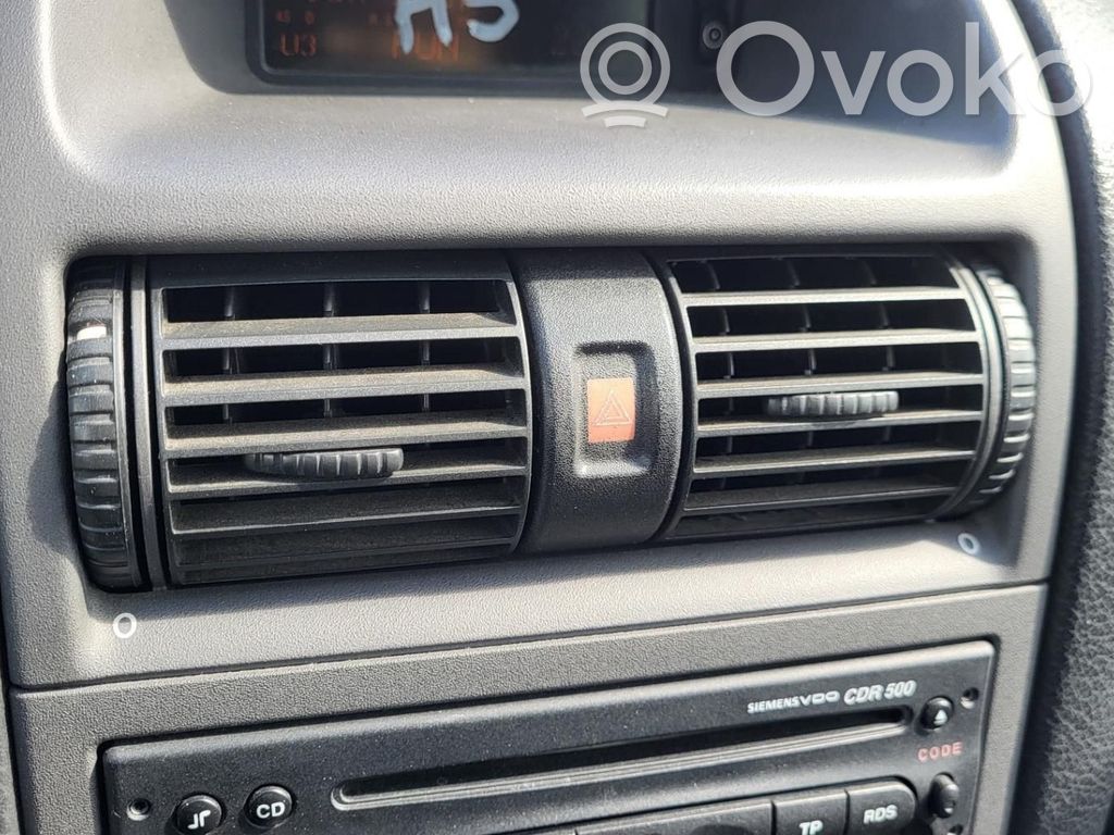 Opel Astra G Hazard light switch 