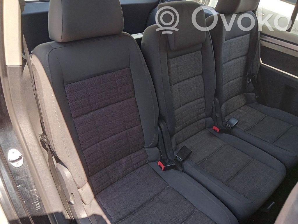 Volkswagen Touran I Pas bezpieczeństwa fotela tylnego 