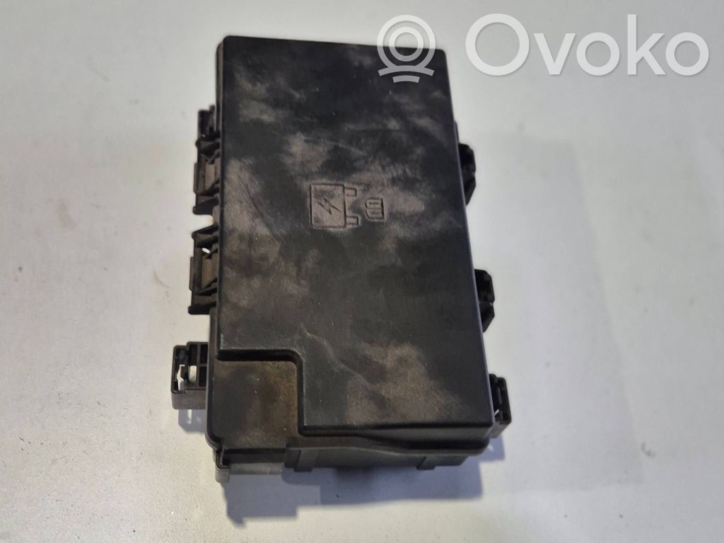 Dodge Durango III Fuse box set 