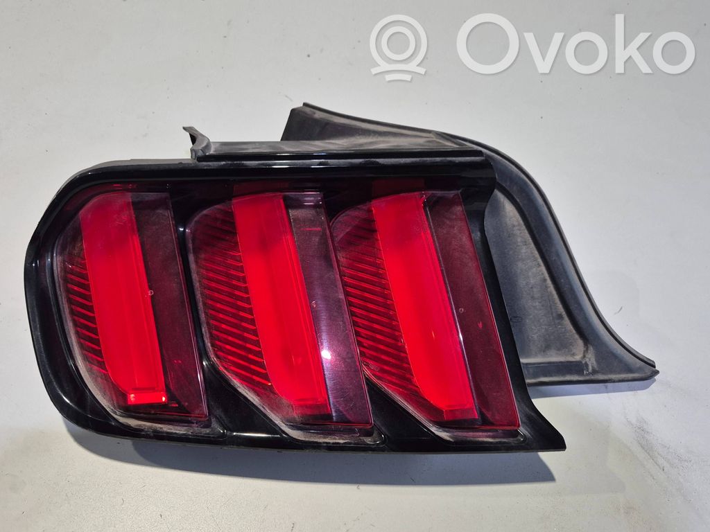 Ford Mustang VI Takavalot 