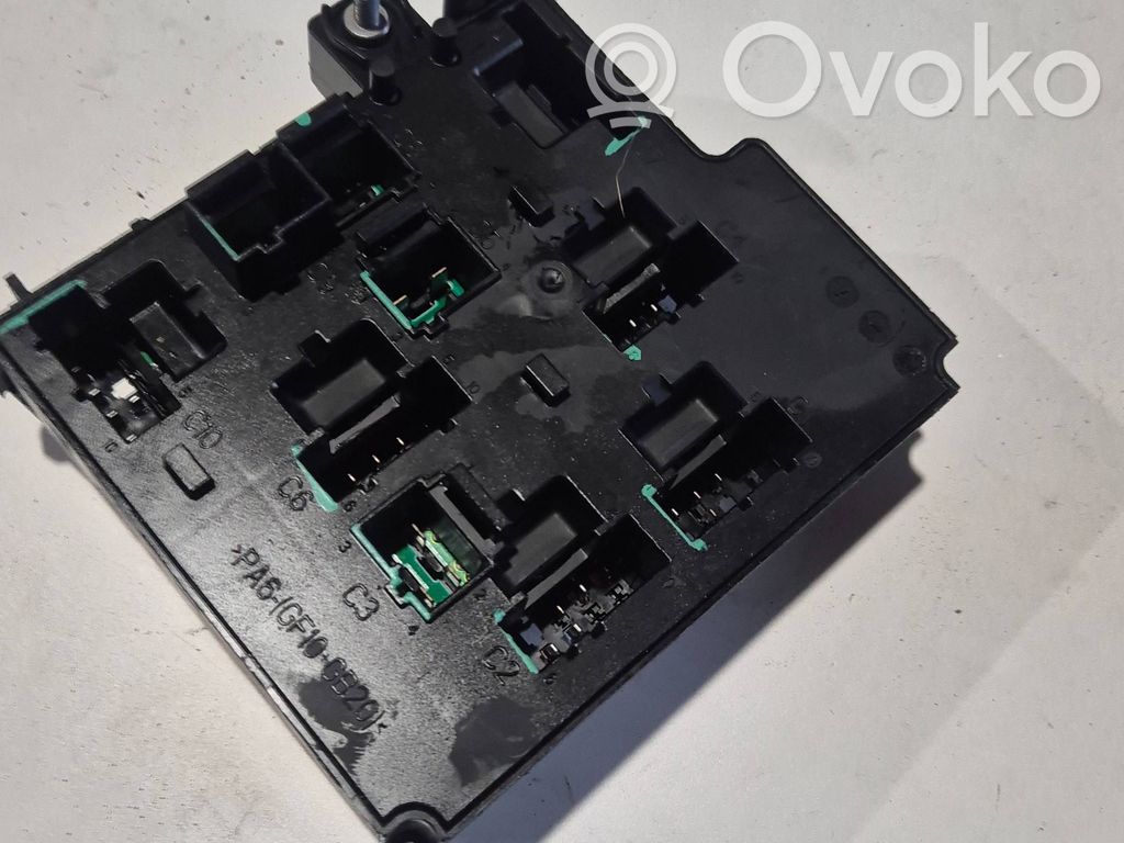Volvo XC90 Fuse module 