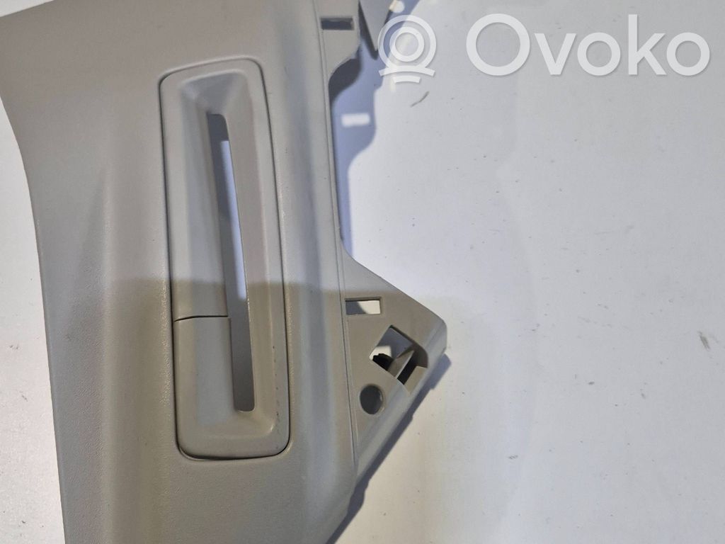 Volvo XC90 Pilar (D) (superior) 