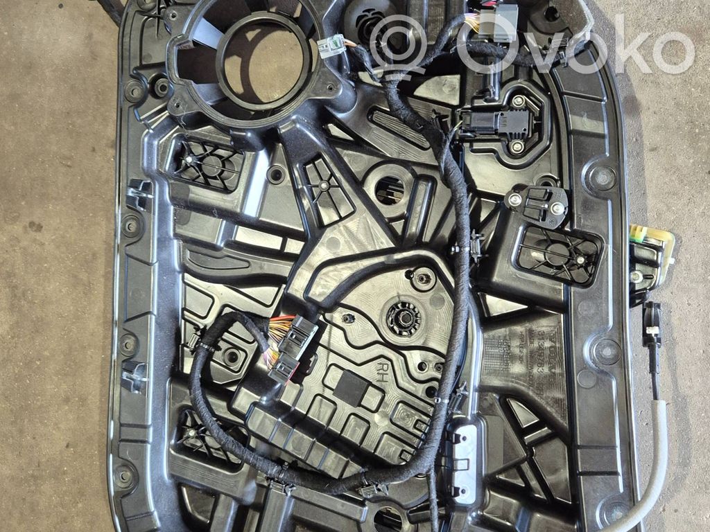 Volvo XC90 Front window lifting mechanism without motor 