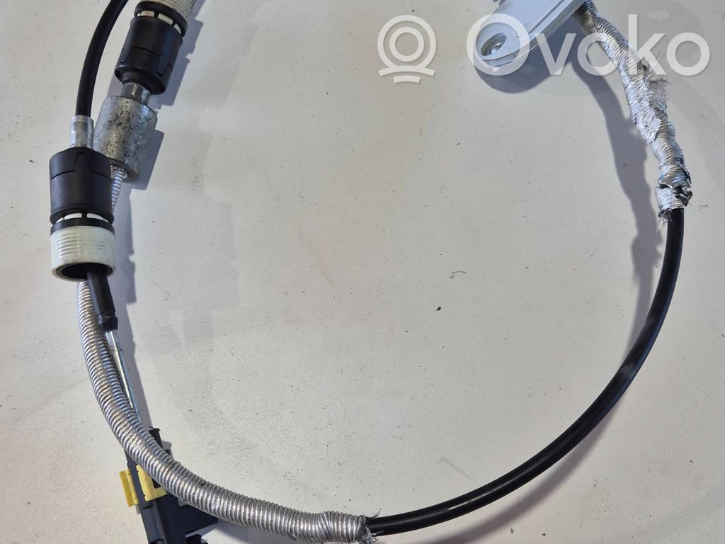 Volvo XC90 Gear shift cable linkage 