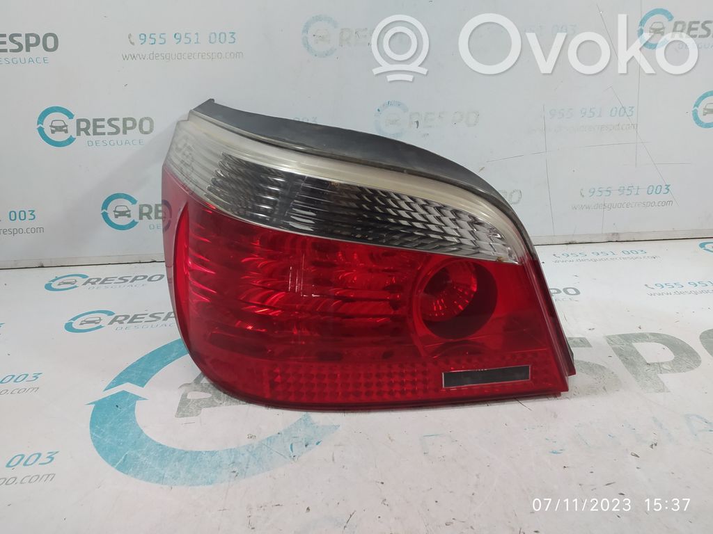 Rear/tail lights   7165737