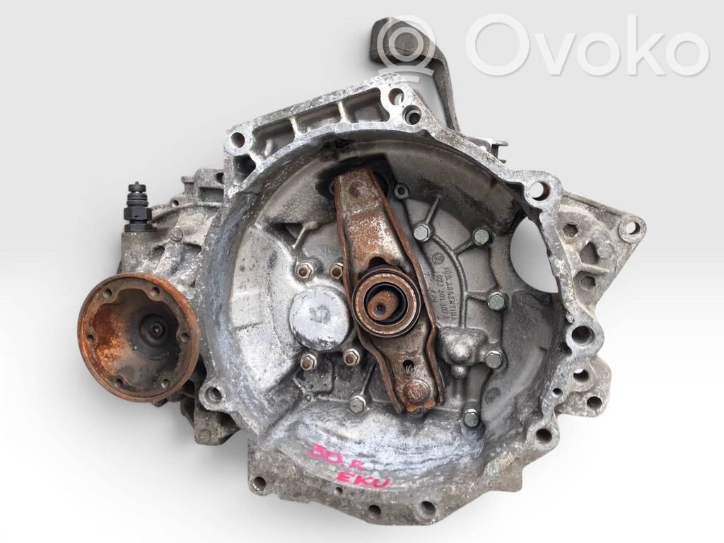 Volkswagen Bora Manual 5 speed gearbox 