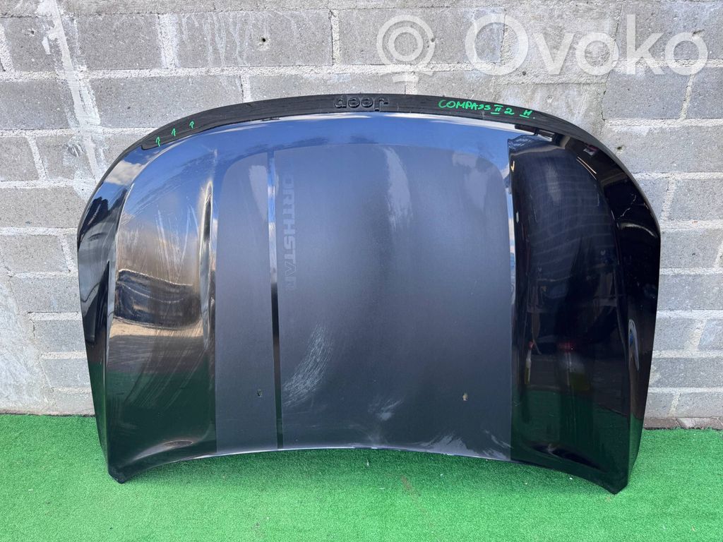 Engine bonnet/hood